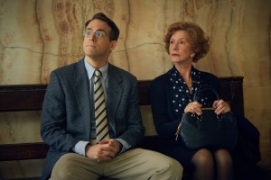 (L-R) RYAN REYNOLDS and HELEN MIRREN star in WOMAN IN GOLD